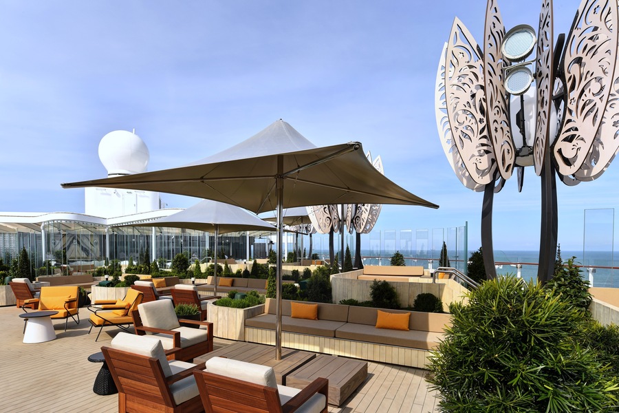 Celebrity Cruises, Celebrity Beyond, Rooftop Garden 5 ©CEL.jpg